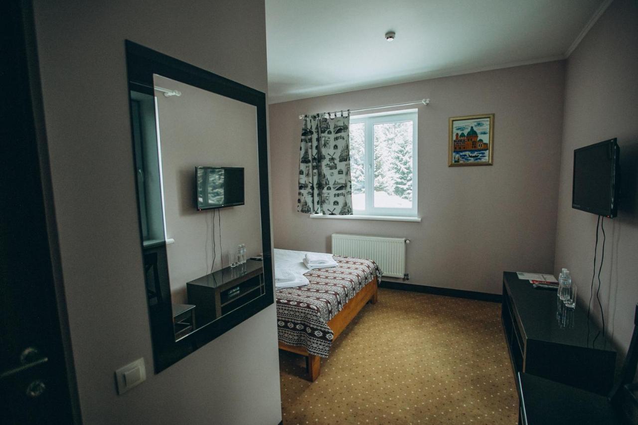 Hoch Land Otel Yablunytsia Dış mekan fotoğraf